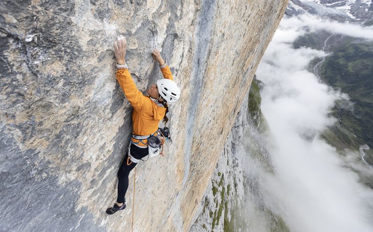 Erste Frauenbegehung von Zahir (8b+)